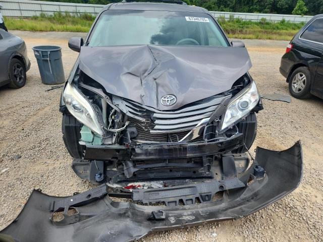 2014 TOYOTA SIENNA XLE #3292734628