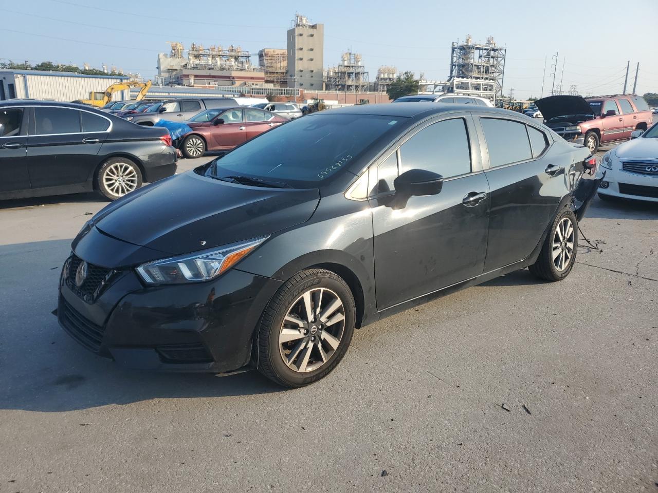 NISSAN VERSA SV