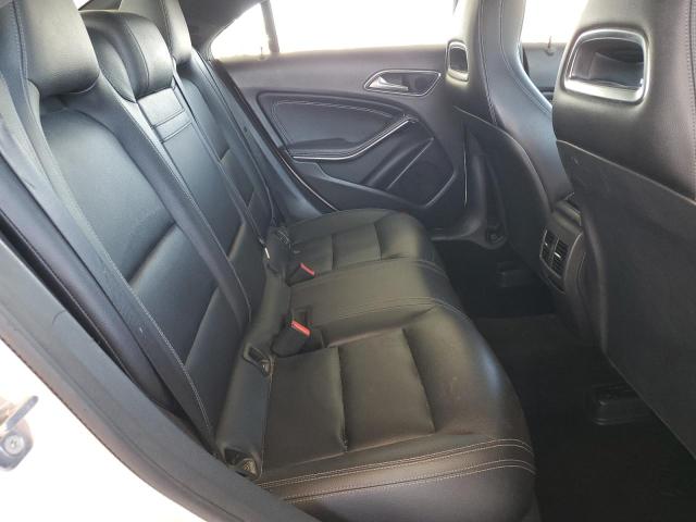 2019 MERCEDES-BENZ CLA 250 WDDSJ4EB9KN739211