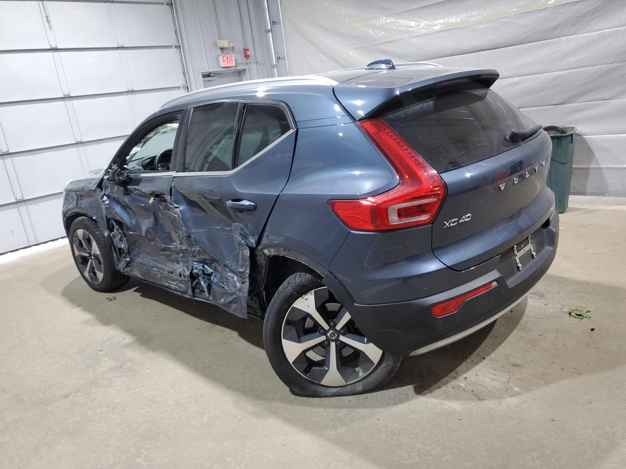 VOLVO XC40 T5 INSCRIPTION