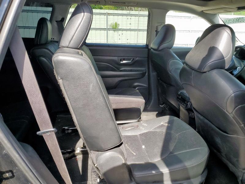 2024 TOYOTA GRAND HIGHLANDER XLE 5TDAAAB59RS016031