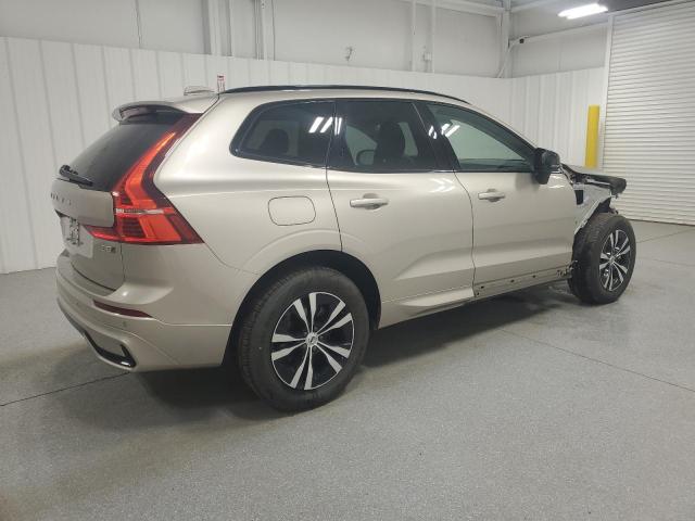 2025 VOLVO XC60 CORE YV4M12RJ7S1093423