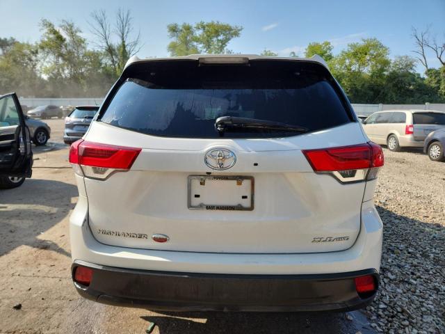 2019 TOYOTA HIGHLANDER 5TDJZRFH5KS597772