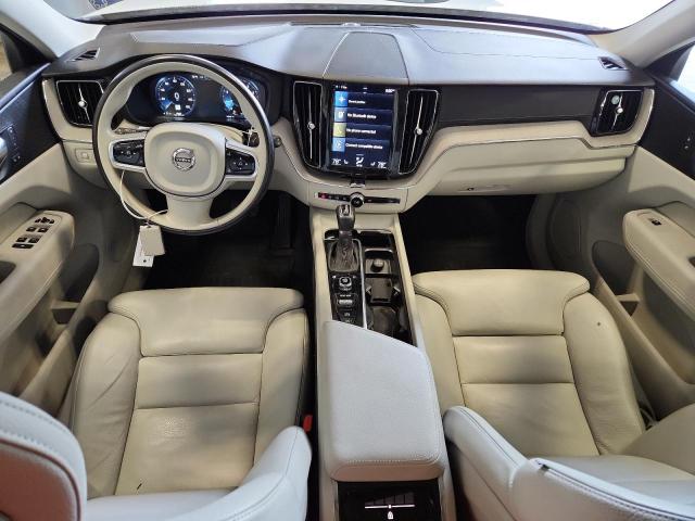 2018 VOLVO XC60 T5 IN YV4102RL8J1022303