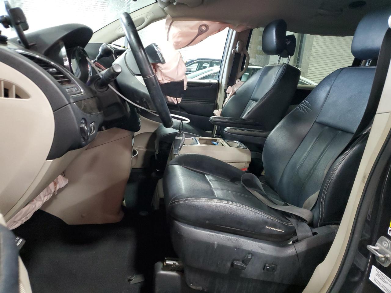 CHRYSLER TOWN & COUNTRY TOURING