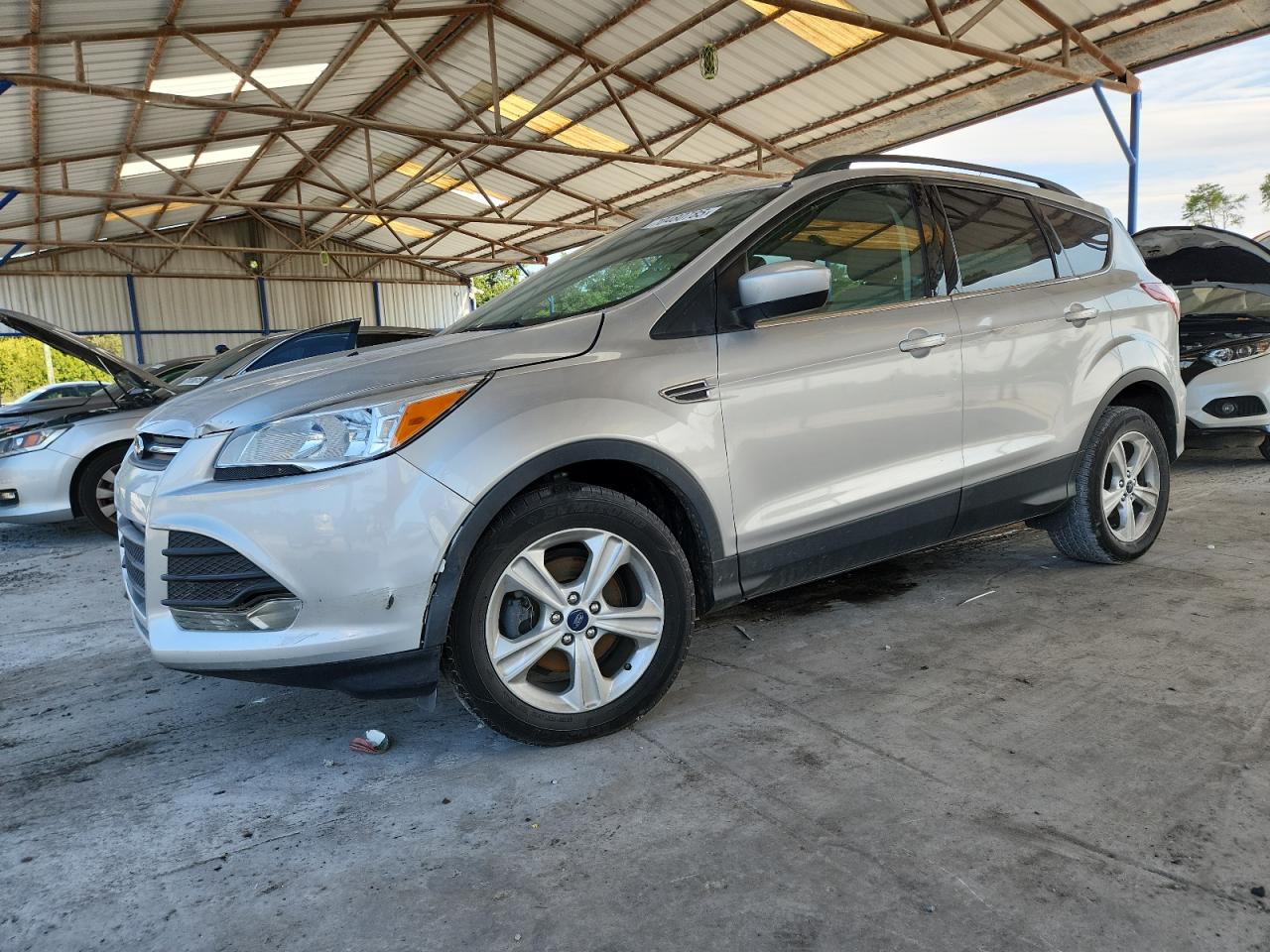 FORD ESCAPE SE