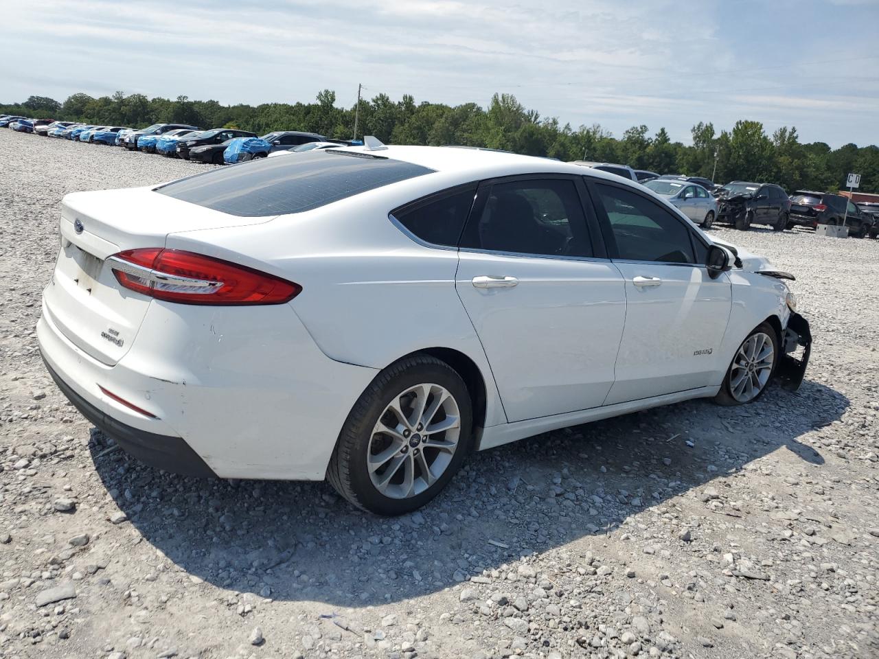 Lot #3286743316 2019 FORD FUSION SE
