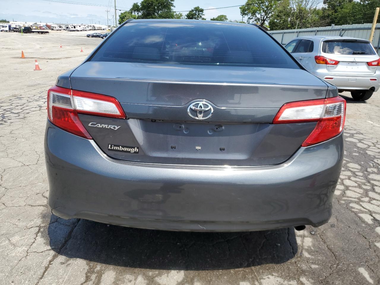 TOYOTA CAMRY L