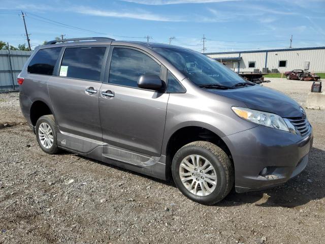 2015 TOYOTA SIENNA XLE 5TDYK3DC2FS672344