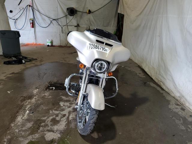2018 HARLEY-DAVIDSON FLHX STREE 1HD1KBC10JB676144