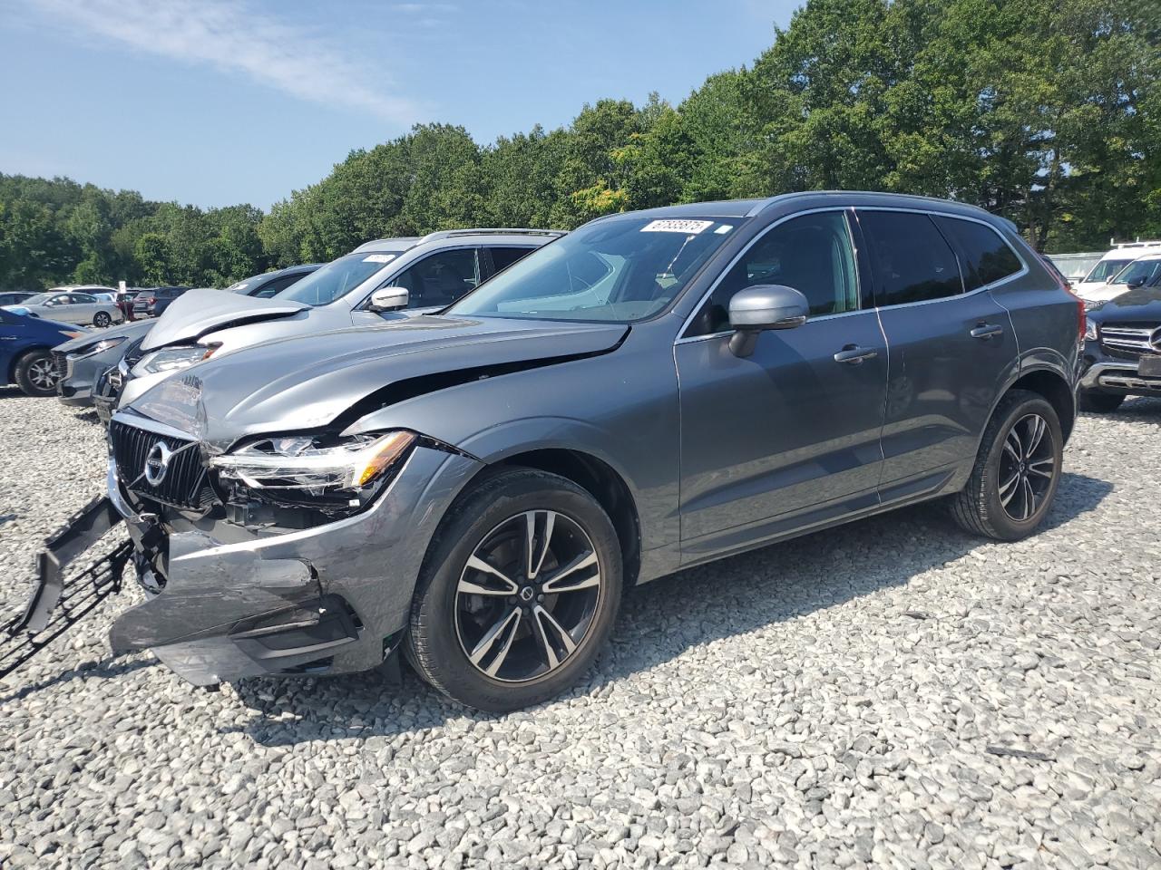 VOLVO XC60 T5 MOMENTUM