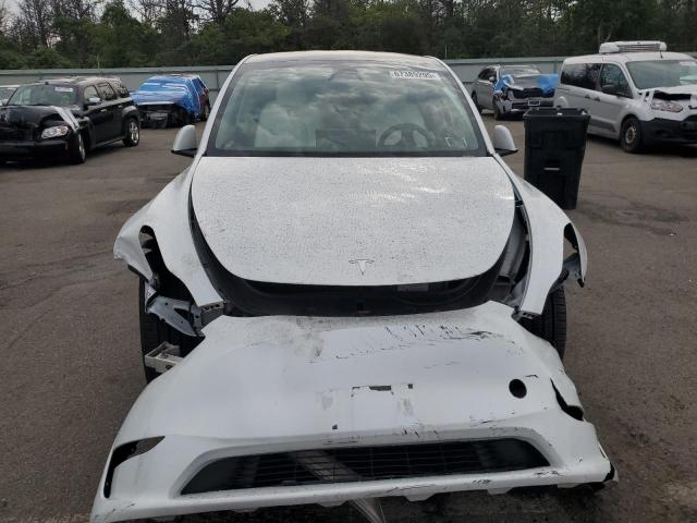 2024 TESLA MODEL Y 7SAYGDEE9RA301231