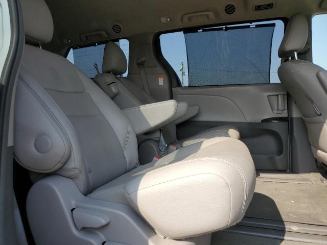 2017 TOYOTA SIENNA XLE - 5TDYZ3DC8HS800648