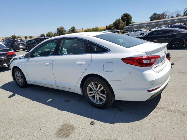 2015 HYUNDAI SONATA SE 5NPE24AF3FH170150
