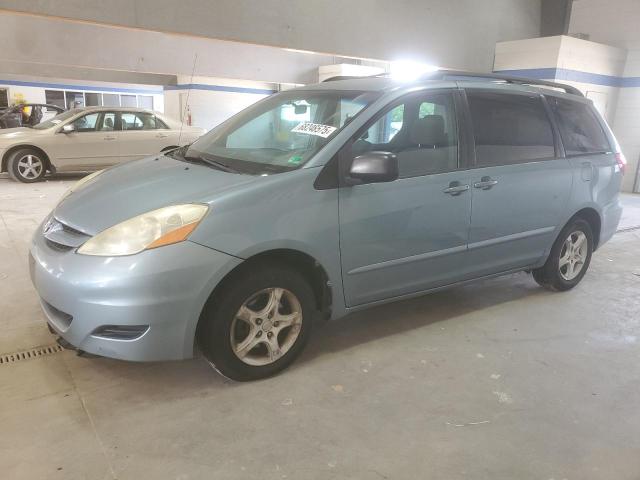 TOYOTA SIENNA CE