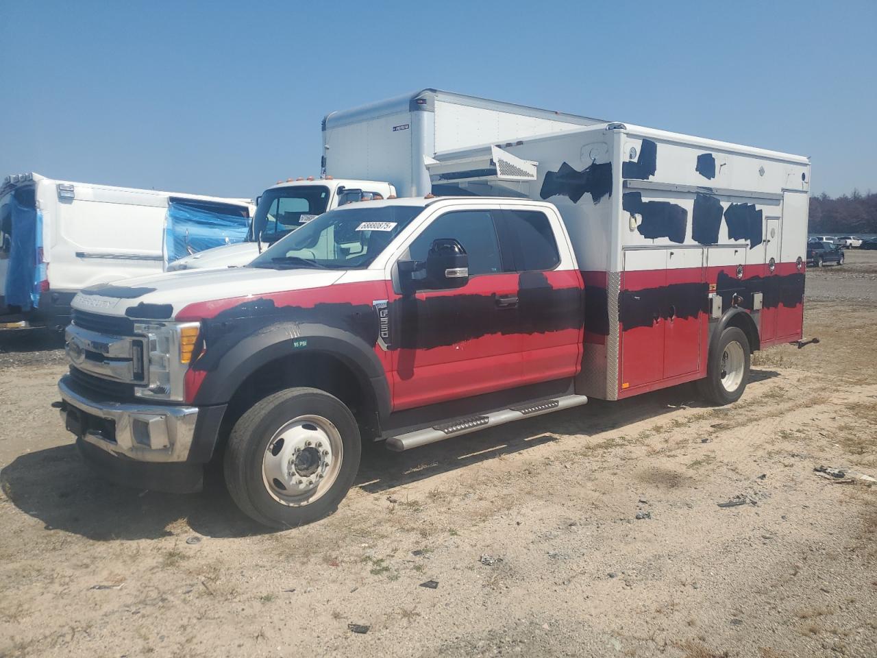FORD F-550 SUPER DUTY