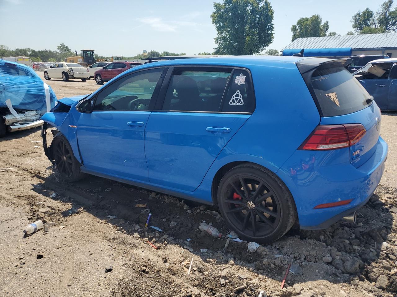 VOLKSWAGEN GOLF GTI S