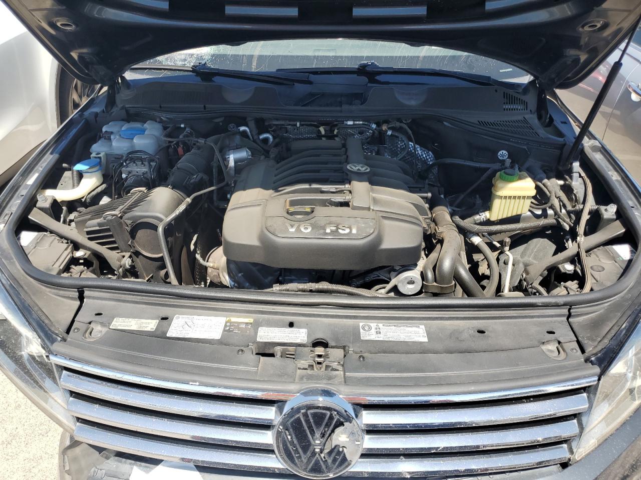 VOLKSWAGEN TOUAREG SPORT