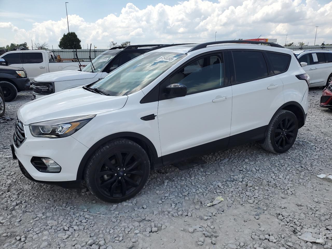 FORD ESCAPE SE