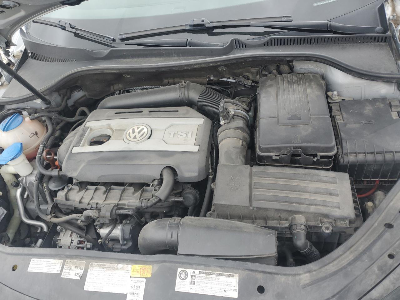 Lot #3316718417 2012 VOLKSWAGEN EOS LUX