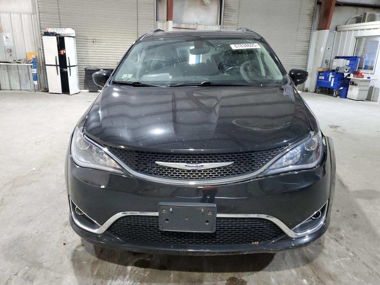 CHRYSLER PACIFICA TOURING L