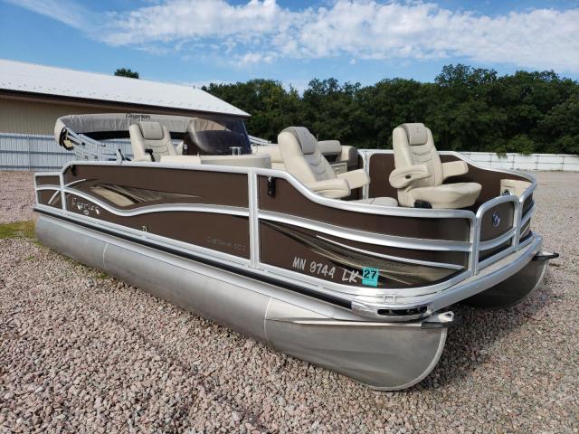 Global Auto Auctions: 2016 PREMIER 220 CASTAWAY