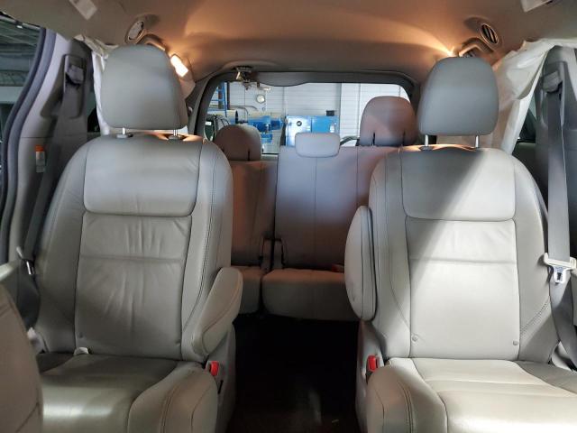 2018 TOYOTA SIENNA XLE 5TDDZ3DC5JS189157