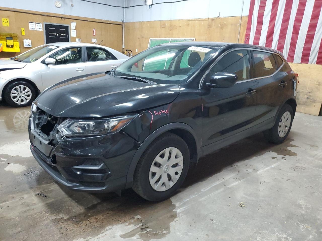 NISSAN ROGUE SPORT S