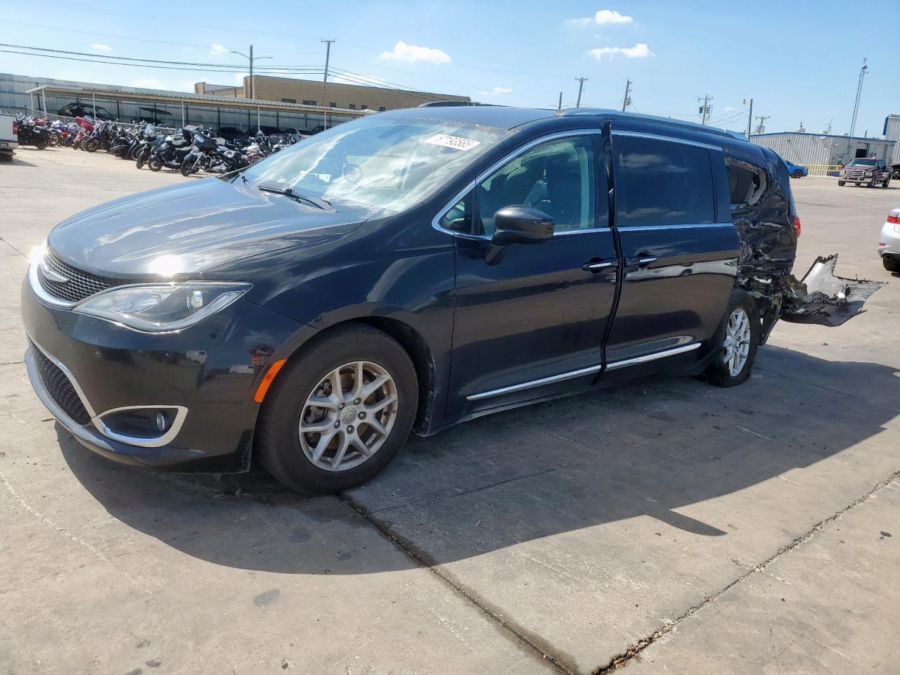 CHRYSLER PACIFICA TOURING L