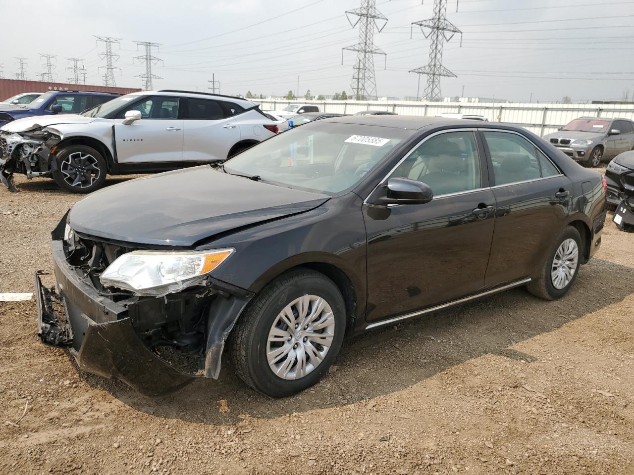 TOYOTA CAMRY BASE