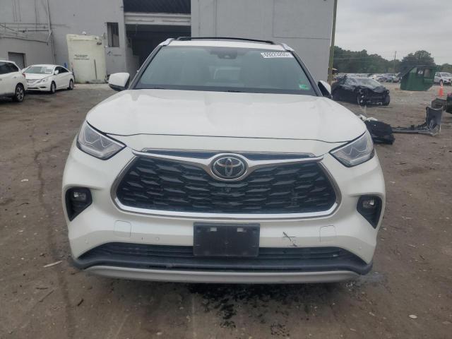 2021 TOYOTA HIGHLANDER 5TDFZRBH8MS137388