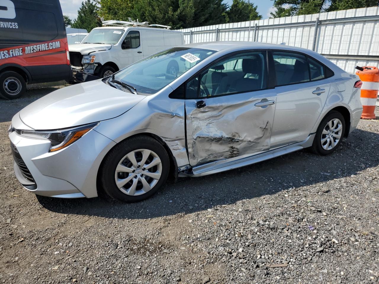TOYOTA COROLLA LE