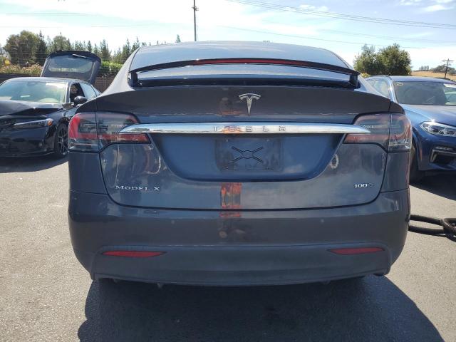 2018 TESLA MODEL X 5YJXCBE21JF136877