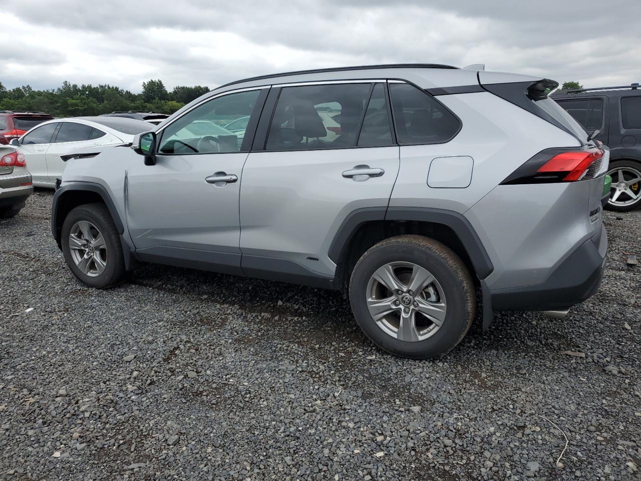 TOYOTA RAV4 LE