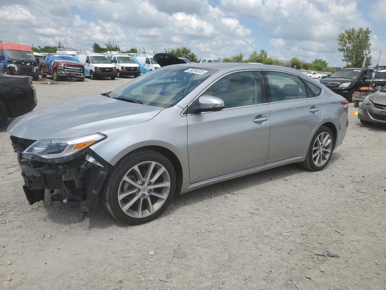 TOYOTA AVALON XLE