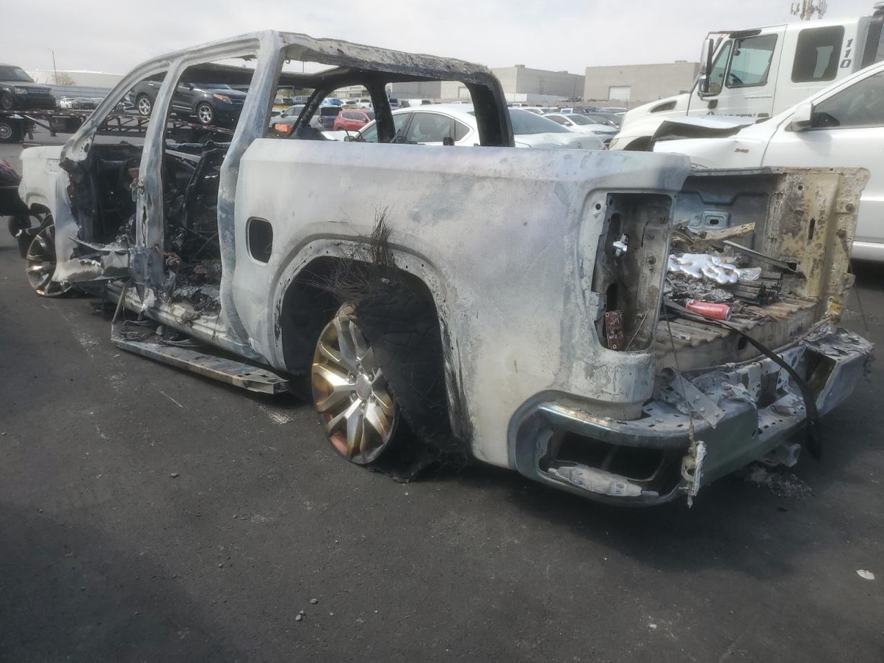 GMC SIERRA K1500 SLT