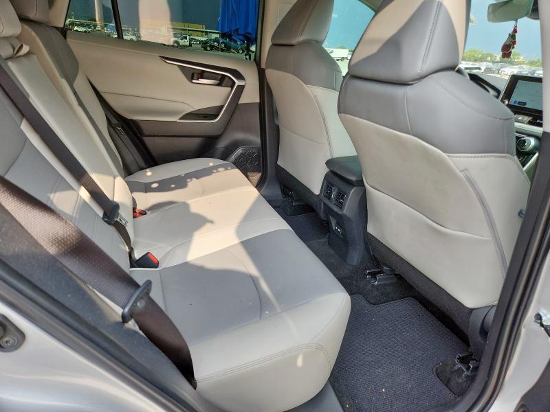 2025 TOYOTA RAV4 XLE P 2T3C1RFV0SW401886