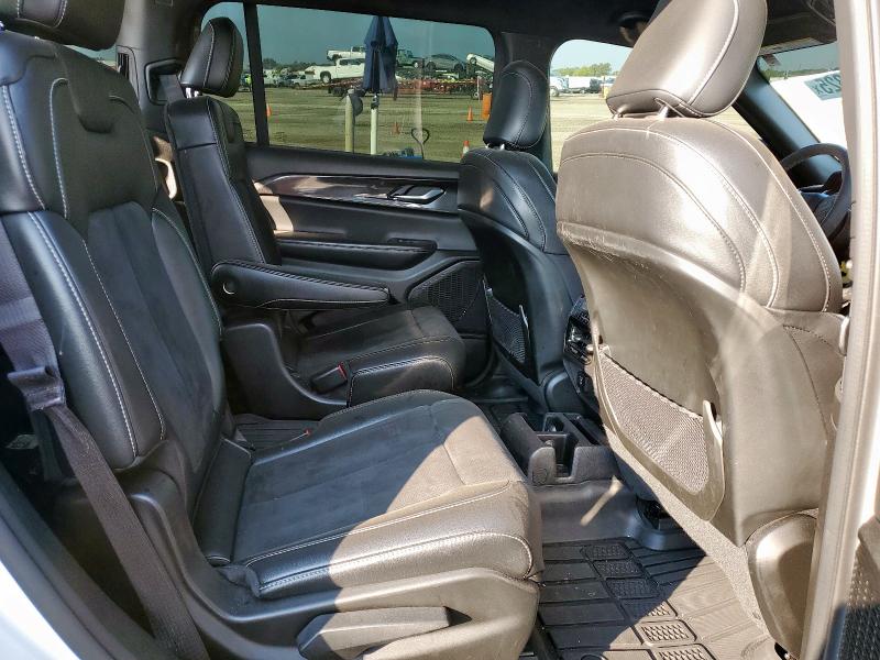 2023 JEEP GRAND CHEROKEE L LAREDO 1C4RJKAG6P8740014