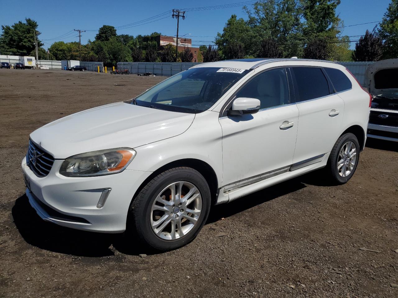 VOLVO XC60 T5 PREMIER