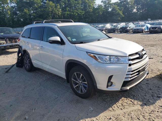 2018 TOYOTA HIGHLANDER 5TDJZRFH8JS888961