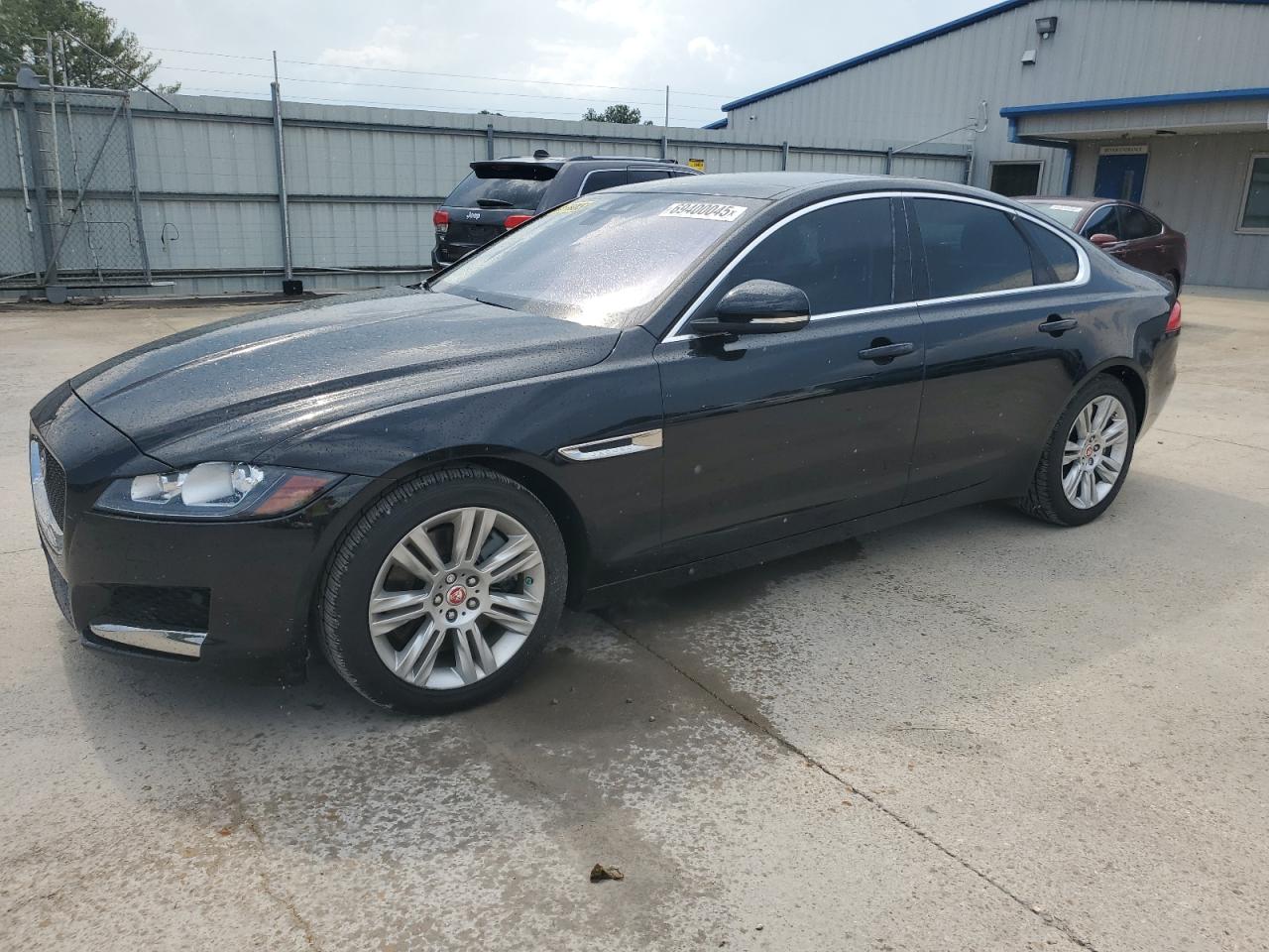 JAGUAR XF PREMIUM