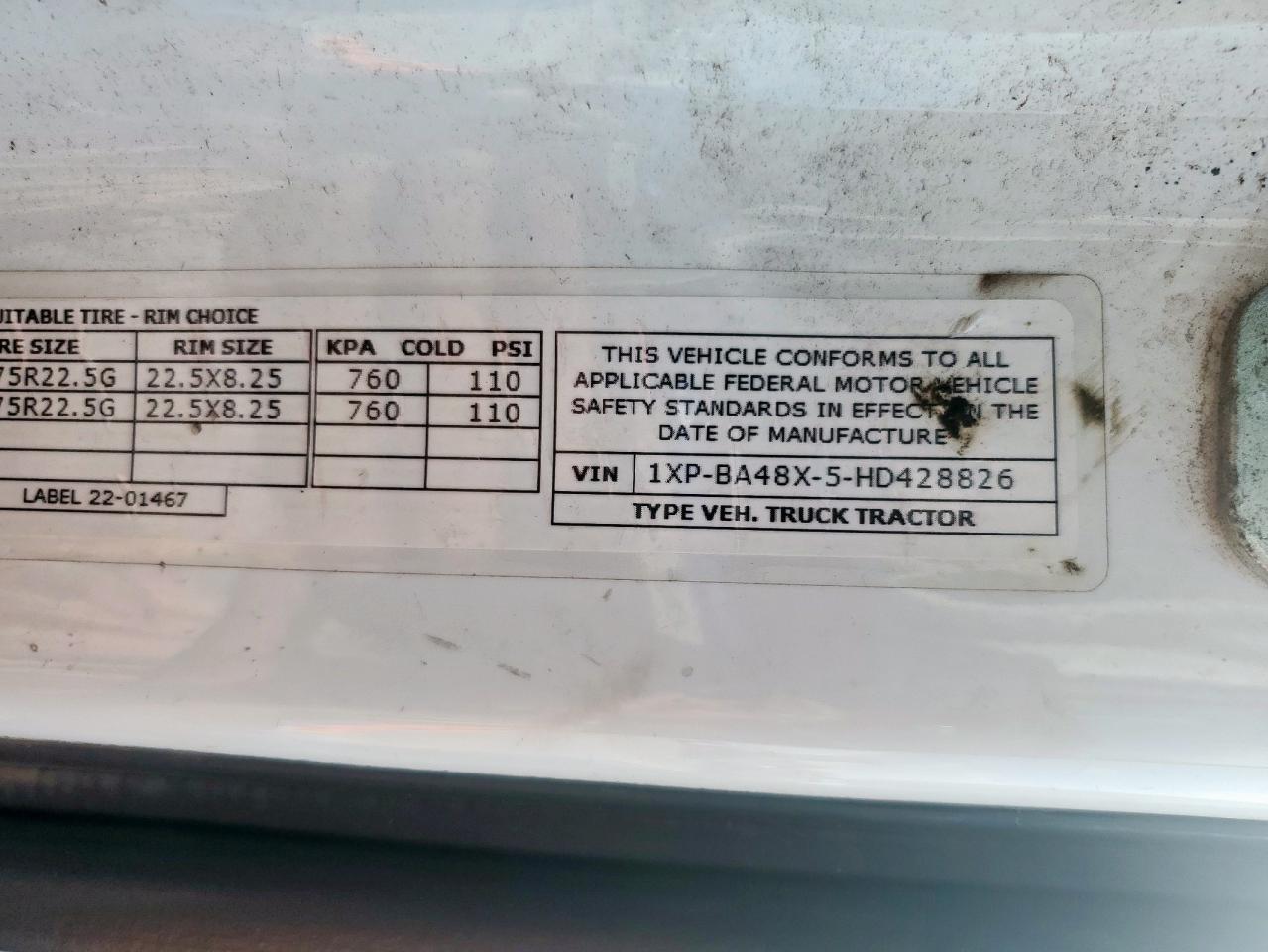 Lot #3317762094 2017 PETERBILT TRACTOR 579