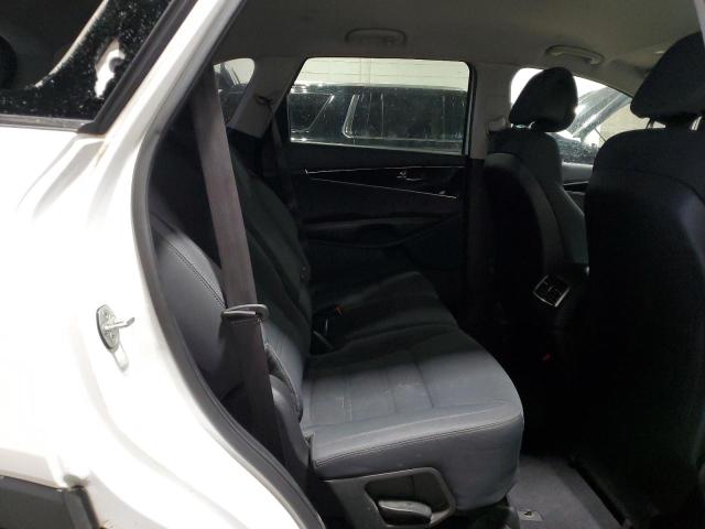 2016 KIA SORENTO LX 5XYPGDA35GG009646
