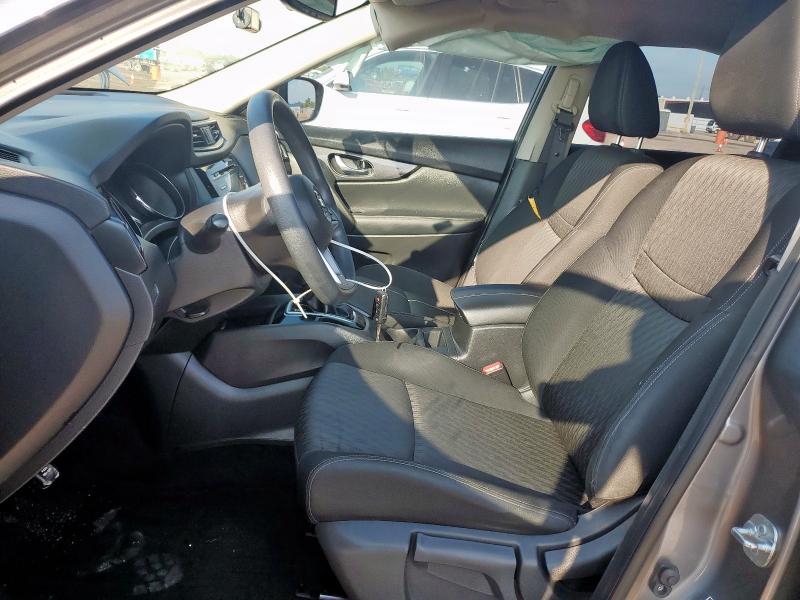 2017 NISSAN ROGUE S KNMAT2MT2HP569110
