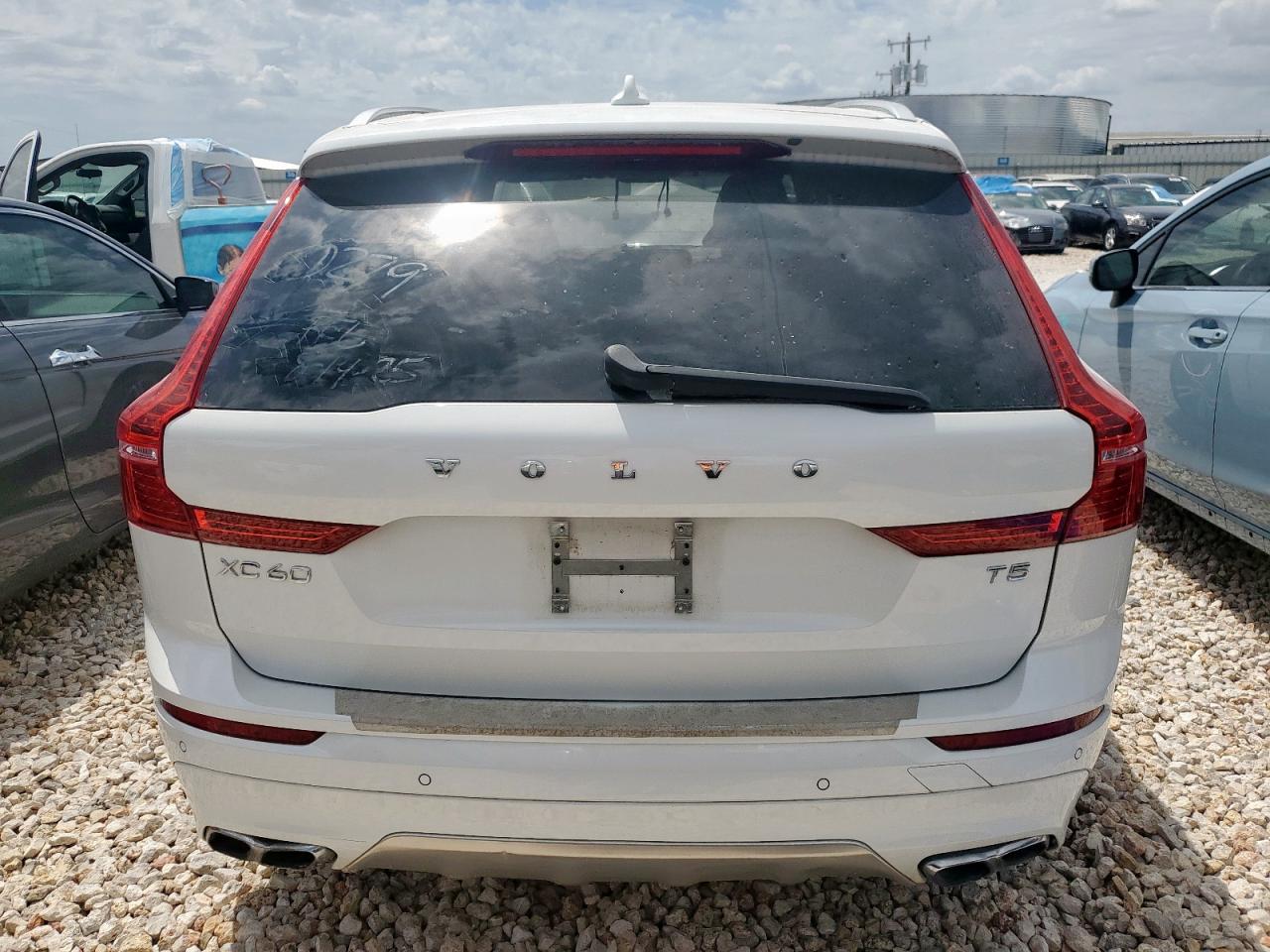 Lot #3304177441 2021 VOLVO XC60 T5 MO
