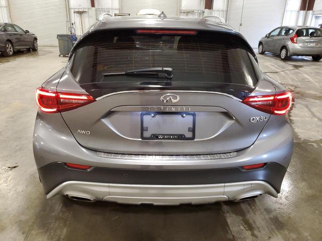 2017 INFINITI QX30 BASE SJKCH5CR3HA025653