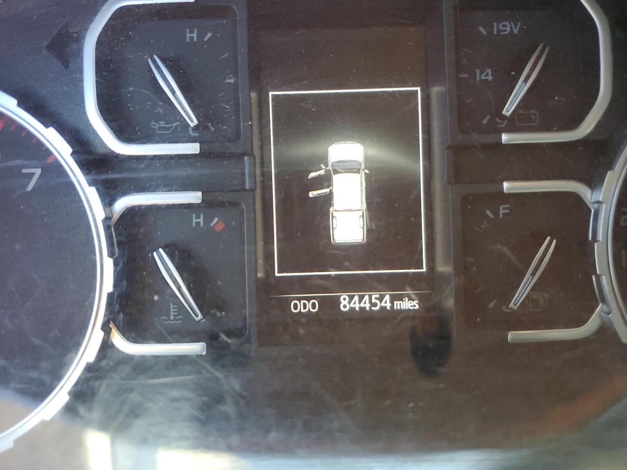 TOYOTA TUNDRA CREWMAX SR5