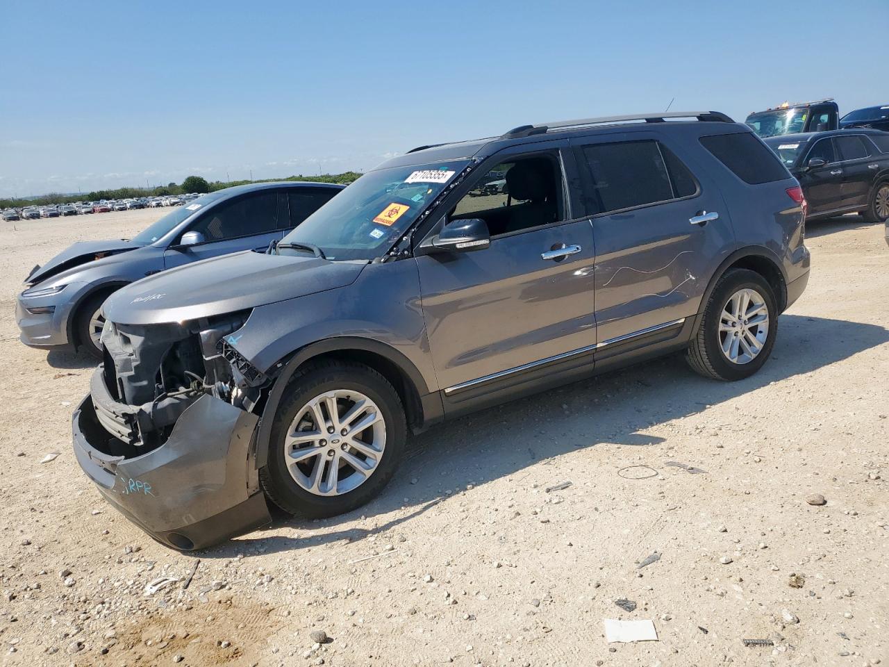 FORD EXPLORER XLT