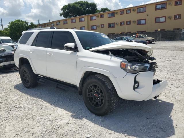 2022 TOYOTA 4RUNNER SR JTEFU5JR5N5275135