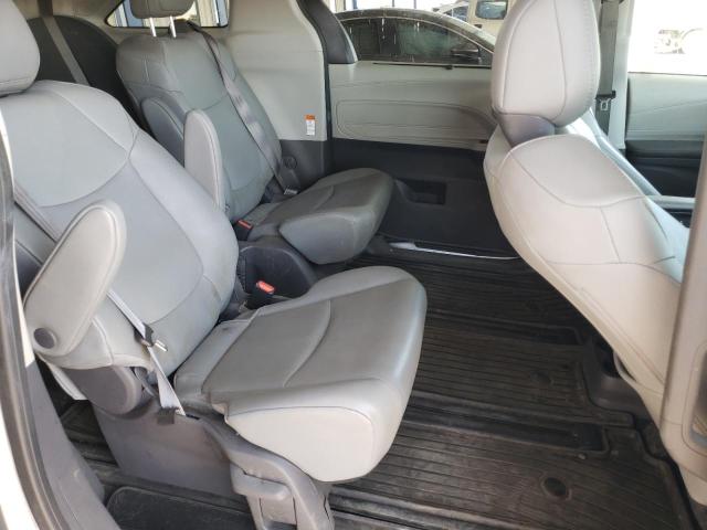 2021 TOYOTA SIENNA XLE 5TDJSKFC7MS029672